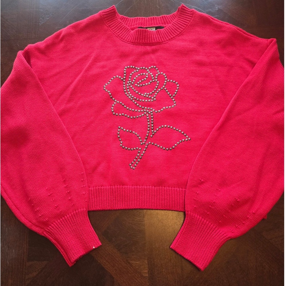 Madden NYC Womens Racing Red Studded Rose Cropped Sweater Medium‎ NWT